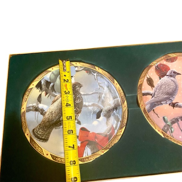 12 days of Christmas Plates by Mario Fernandez: partridge and turtle doves - Picture 6 of 15